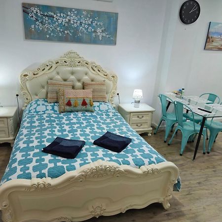 Apartamentos Elemar Free Luggage Storage Malaga Luaran gambar