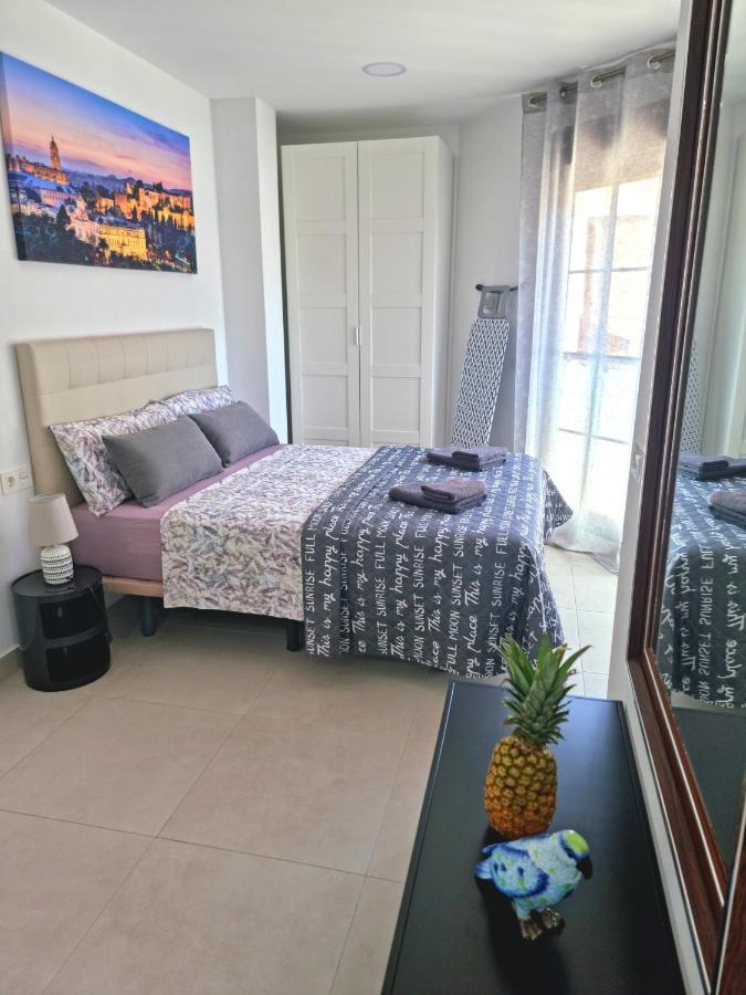 Apartamentos Elemar Free Luggage Storage Malaga Luaran gambar