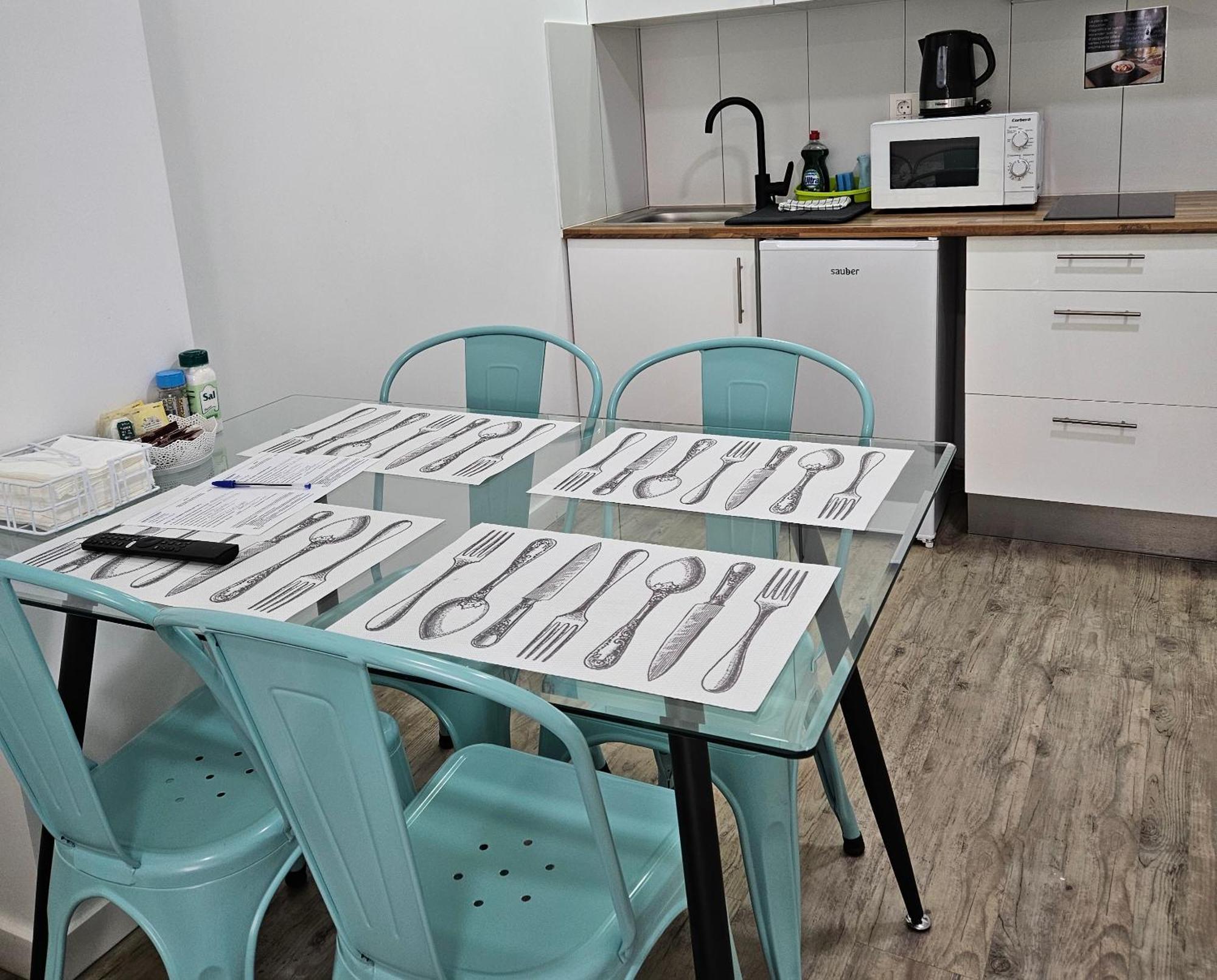 Apartamentos Elemar Free Luggage Storage Malaga Luaran gambar